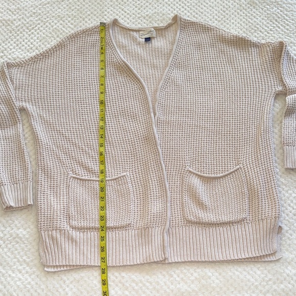 🧥 Women’s Universal Thread Cream Sweater Cardigan – Size L - Picture 2 of 8